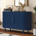 Credenza di lusso discreto dal design curvo con ripiani regolabili
