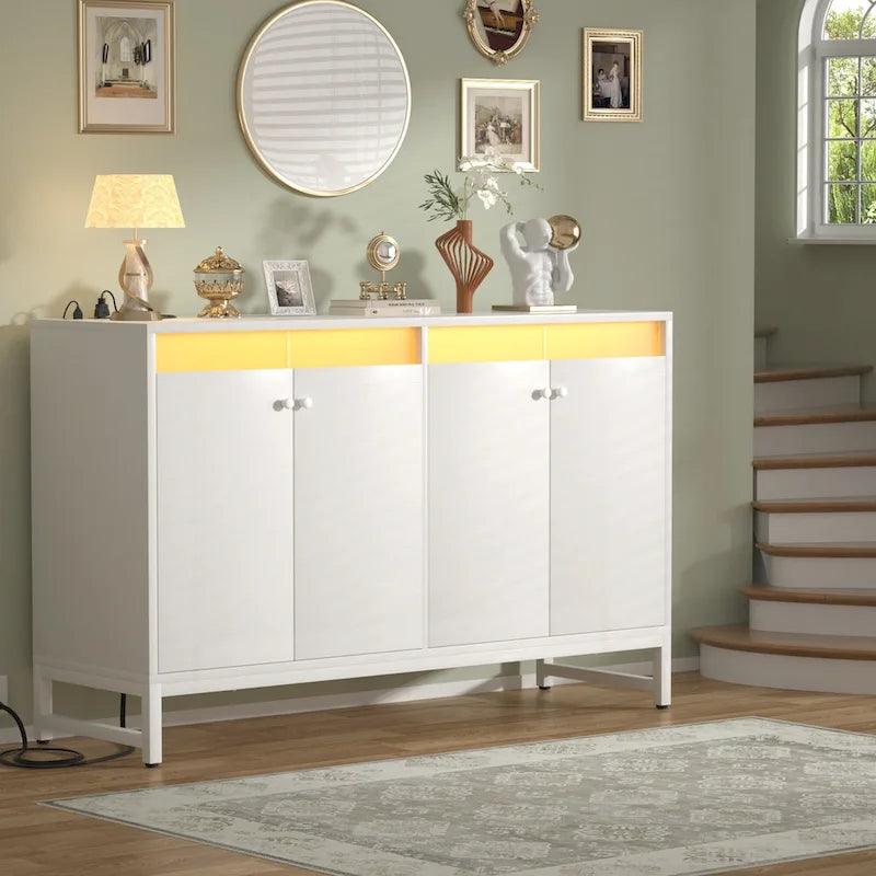 Credenza decorativa a 4 ante con presa elettrica, credenza contenitore e mobile bar con luce LED